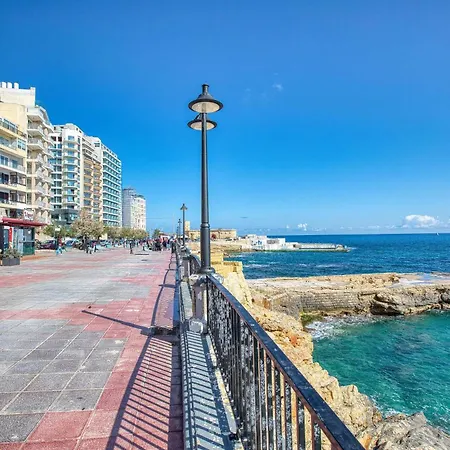 In Sliema's Perfect Spot Walk To Sea *